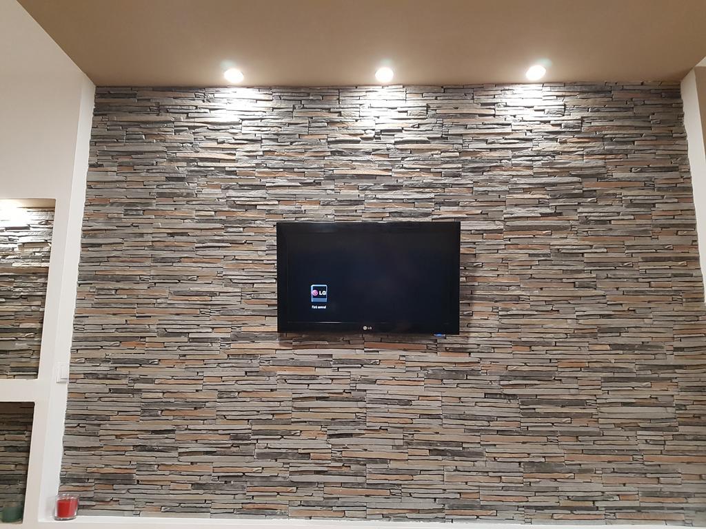 Woodstone Apartment Ploieşti Dış mekan fotoğraf