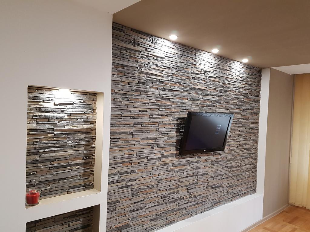 Woodstone Apartment Ploieşti Dış mekan fotoğraf