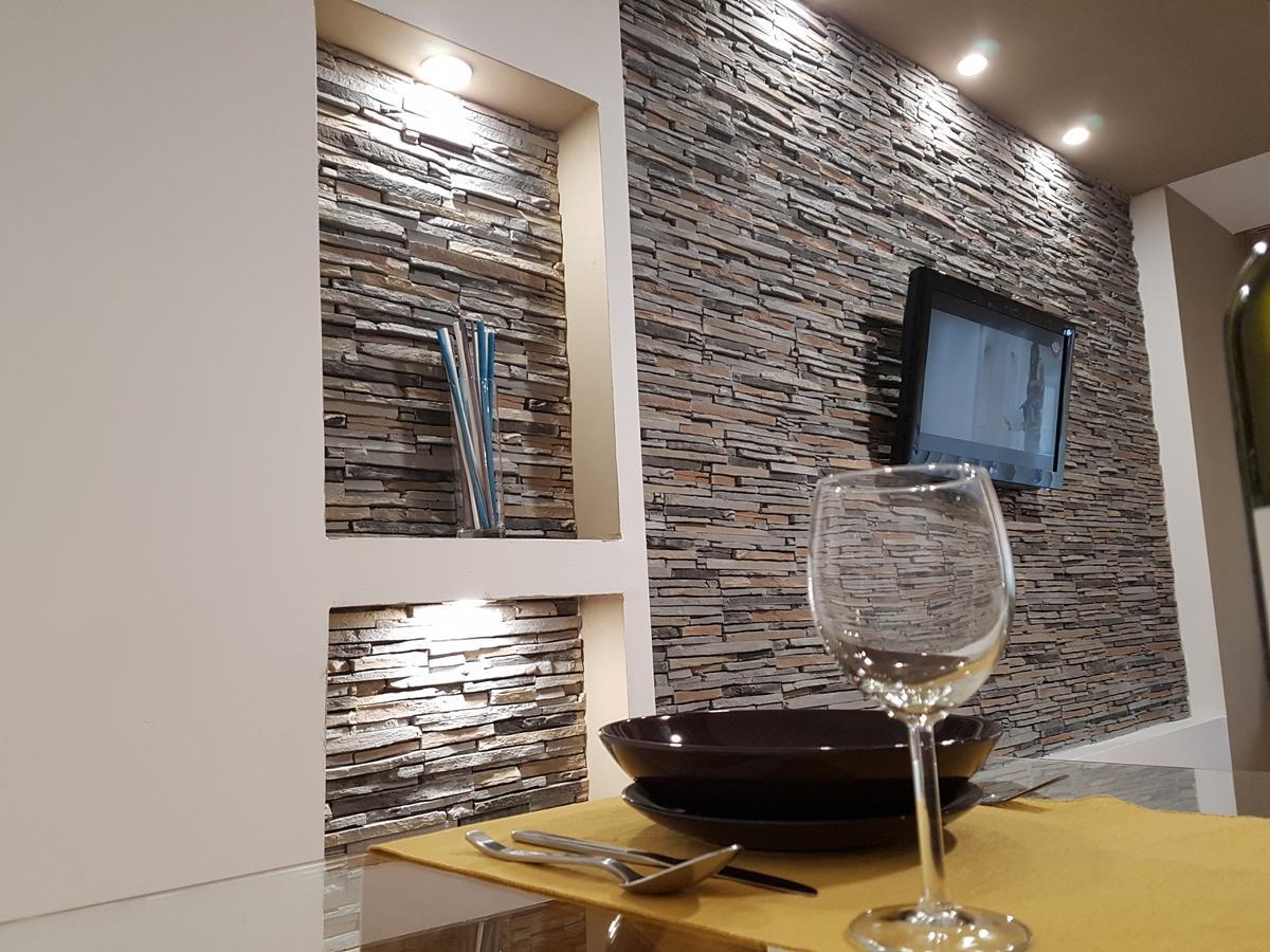 Woodstone Apartment Ploieşti Dış mekan fotoğraf